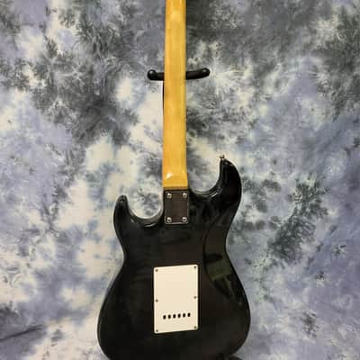 Vintage 1998 Silvertone Revolver Model SS-10BK Strat Style Electric Guitar New Strings Pro Setup Gigbag image 9