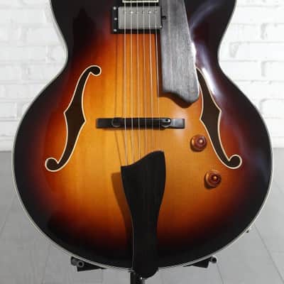 Eastman Guitars AR503CE Archtop Hollowbody Electric Guitar - Sunburst (AR503CESBd3) image 2