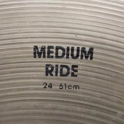 Zildjian 24" A. Avedis Medium Sizzle Ride Cymbal Vintage 1980's image 6