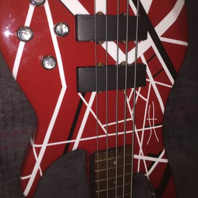 Peavey GV 5 string bass - graphite neck image 5