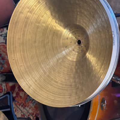 Paiste 14" Traditional Medium Light Hi-Hat Cymbals (Pair) 1996 - Present - Traditional image 2