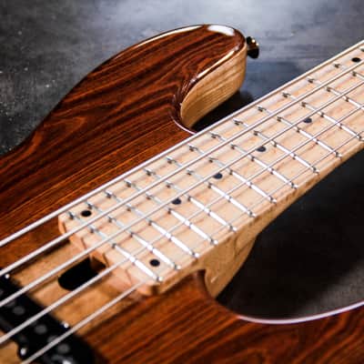 Maruszczyk Elwood L 2021 Carribean rosewood image 4