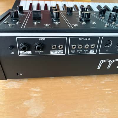 Moog Grandmother Dark 32-Key Semi-Modular Analog Synthesizer / Black Panel image 7