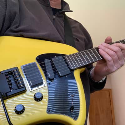 Klein Steinberger Baritone Guitar - Holdsworth Style 1997 Yellow image 10