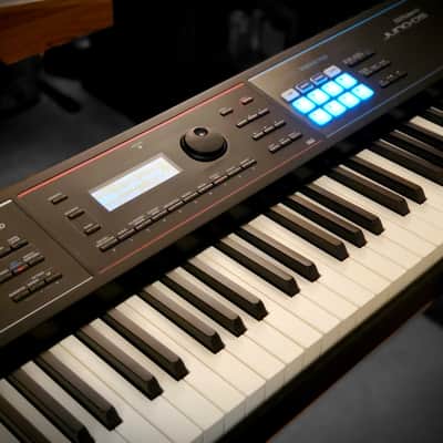 MUST SEE!!! ROLAND JUNO DS88 FULLY INSPECTED/SERVICED AND IN AMAZING CONDITION! image 10