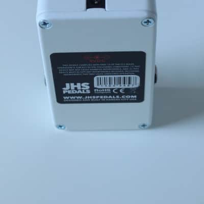JHS 3 Series Harmonic Trem 2022 - Present - White image 2
