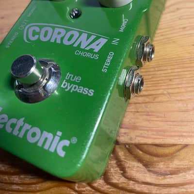 TC Electronic Corona Chorus 2011 - Present - Green image 4