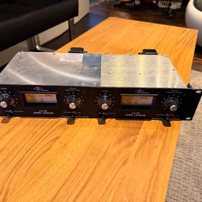 Universal Audio LA3A Paar Stereo Orginal Stereo Pair 19" Urei La-3A image 2
