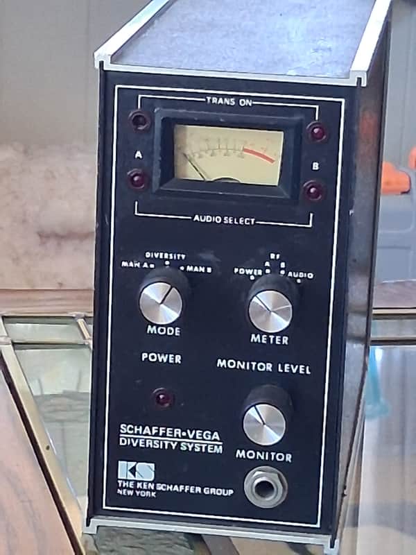 Shaeffer -Vega Diversity system wireless receiver 63EX 1975 - Black image 1