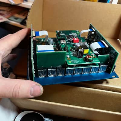 Strymon StarLab Time-Warped Reverberator 2021 - Blue image 9