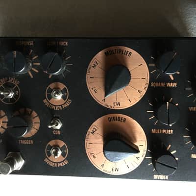 Schumann Electronics PLL Harmonizer + Drone + Momentary switch image 1