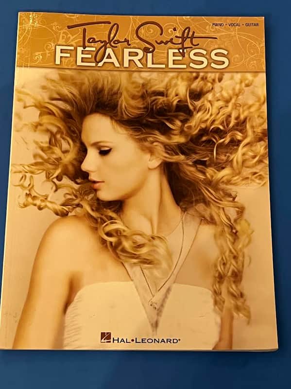 Taylor Swift Fearless Piano Vocal & Guitar Book image 1
