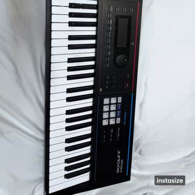 Roland Juno DS61 Synthesizer 2018 - Present - Black