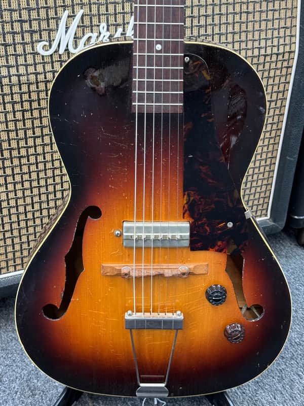 Gibson ES-125 1941 - 1942 -P -13 Pickup Sunburst 100 image 1