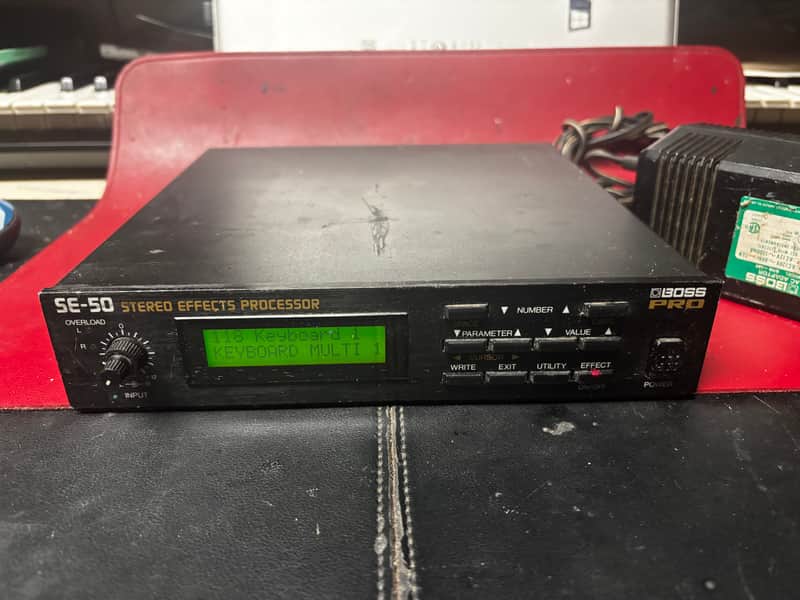 Boss SE-50 Stereo Effects Processor | Reverb Canada