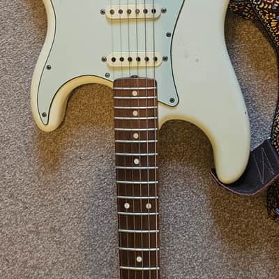 Fender 60's Roadworn Stratocaster made in Mexico - Olympic White image 2