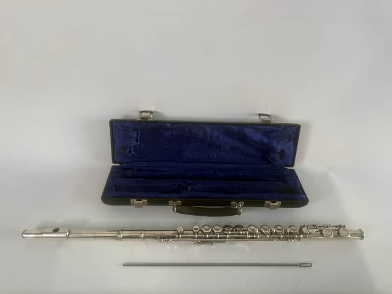 Armstrong USA 104 student C flute JUST SERVICED plays perfectly image 1