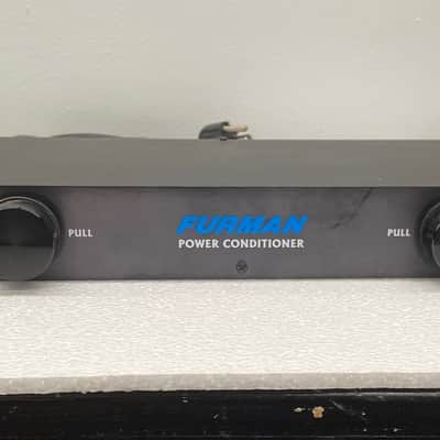 Furman  M8L - Black Power Conditioner-Demo image 1
