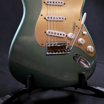55 Dual-Mag Strat MN Super Fad Aged SG 2019 Ltd image 3