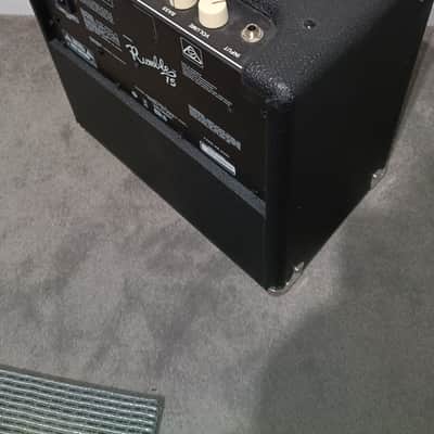 Fender Rumble 15 V3 15-Watt 1x8" Bass Combo 2015 - Present - Black image 2