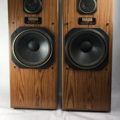 Vintage very rare Yamaha NS-A220 3-Way Tower 140W Speakers Stereo image 2