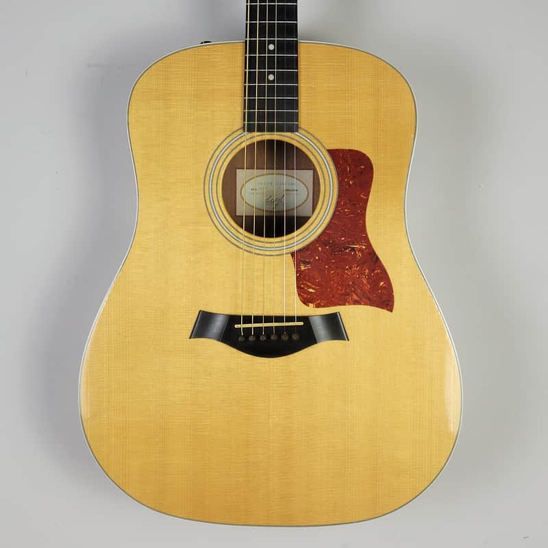 2012 Taylor 210e - Natural image 1