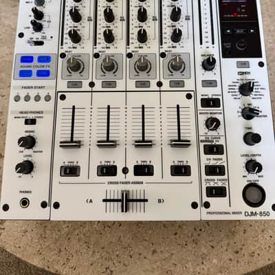 Pioneer DJM 850K - White image 1