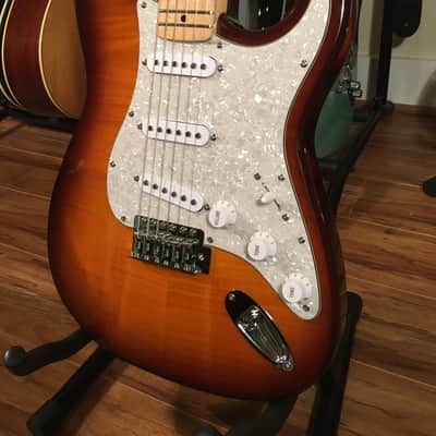 Cozart Stratocaster Style 2022 - Gloss image 1