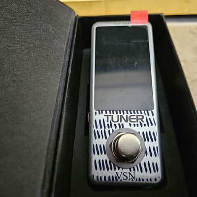 VSN VSN Guitar Tuner Pedal High Precision Chromatic Tuners Tiny Size 2010’s - Metal image 1