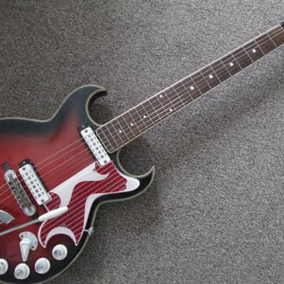 Eko Florentine 360/2V early 60's red image 4
