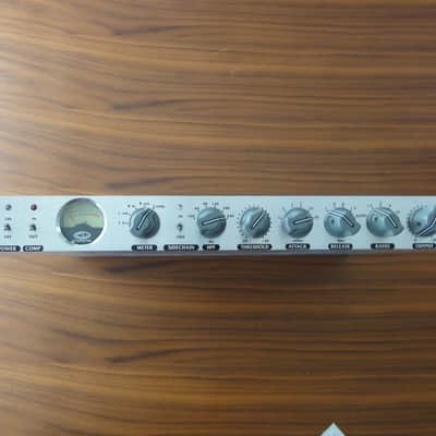 Chameleon Labs 7720 Stereo VCA compressor with JLM Audio mod image 1