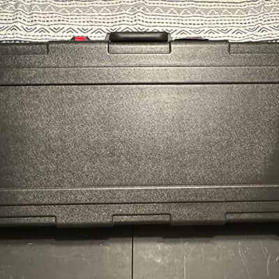 Gator GTSA-KEY61 TSA Series ATA Molded 61-Key Keyboard Case 2010s - Black image 6