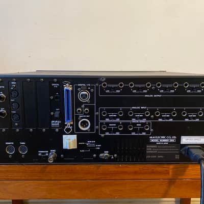 Akai DR8 8 Track Hard Disc Recorder. Version 2.32. Digital
