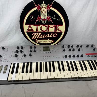 Alesis Ion 49-Key Analog Modeling Synthesizer 2000s