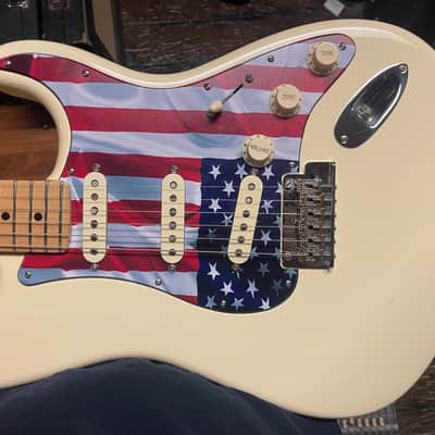 2019 Fender American Professional Stratocaster- Olympic White (USED) image 10