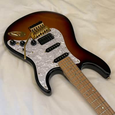 Carvin Bolt HSS Floyd Rose - Custom Shop Strat Killer - Made in USA - Sunburst - Free Pro Setup image 3
