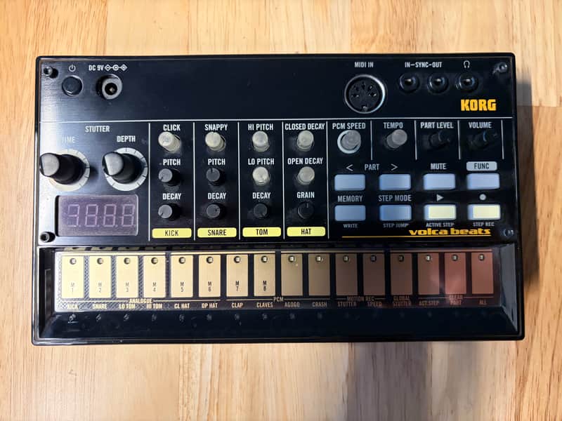 Immagine Korg Volca Beats Analog Rhythm Machine - Black - 1