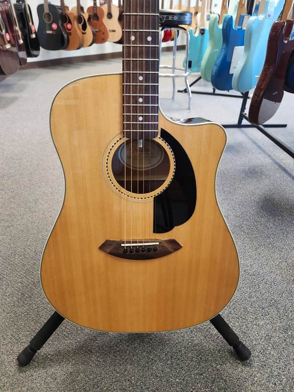 Fender Sonoran SCE