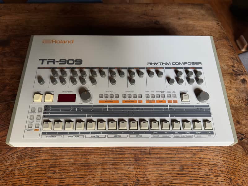 Immagine Roland TR-909 - Superb condition - 1