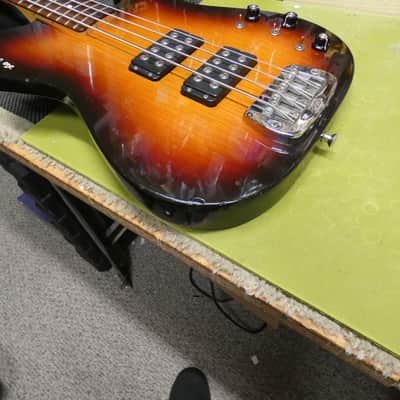 G&L ASAT Signature Bass 1992 - Sunburst - USA image 10