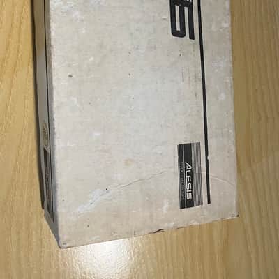Alesis SR-16 16-Bit Stereo Drum Machine with Original Box, Power Supply & Manual image 6
