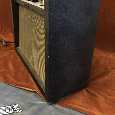 Airline Montgomery Ward 62-9013A Vintage 15W 1x12" Guitar Tube Combo c. 1960s image 9