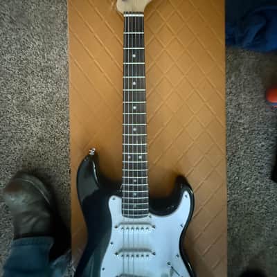Squier Affinity Mini Stratocaster 2005 - 2010 - Black image 8