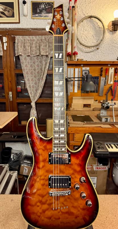 Schecter C-1 Custom 2016 – Made in Korea – Sunburst – Seymour Duncan SH-11 / ’59 image 1