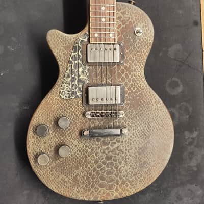 James Trussart Steeldeville Rusty 2020 - Snackskin Engraved image 7