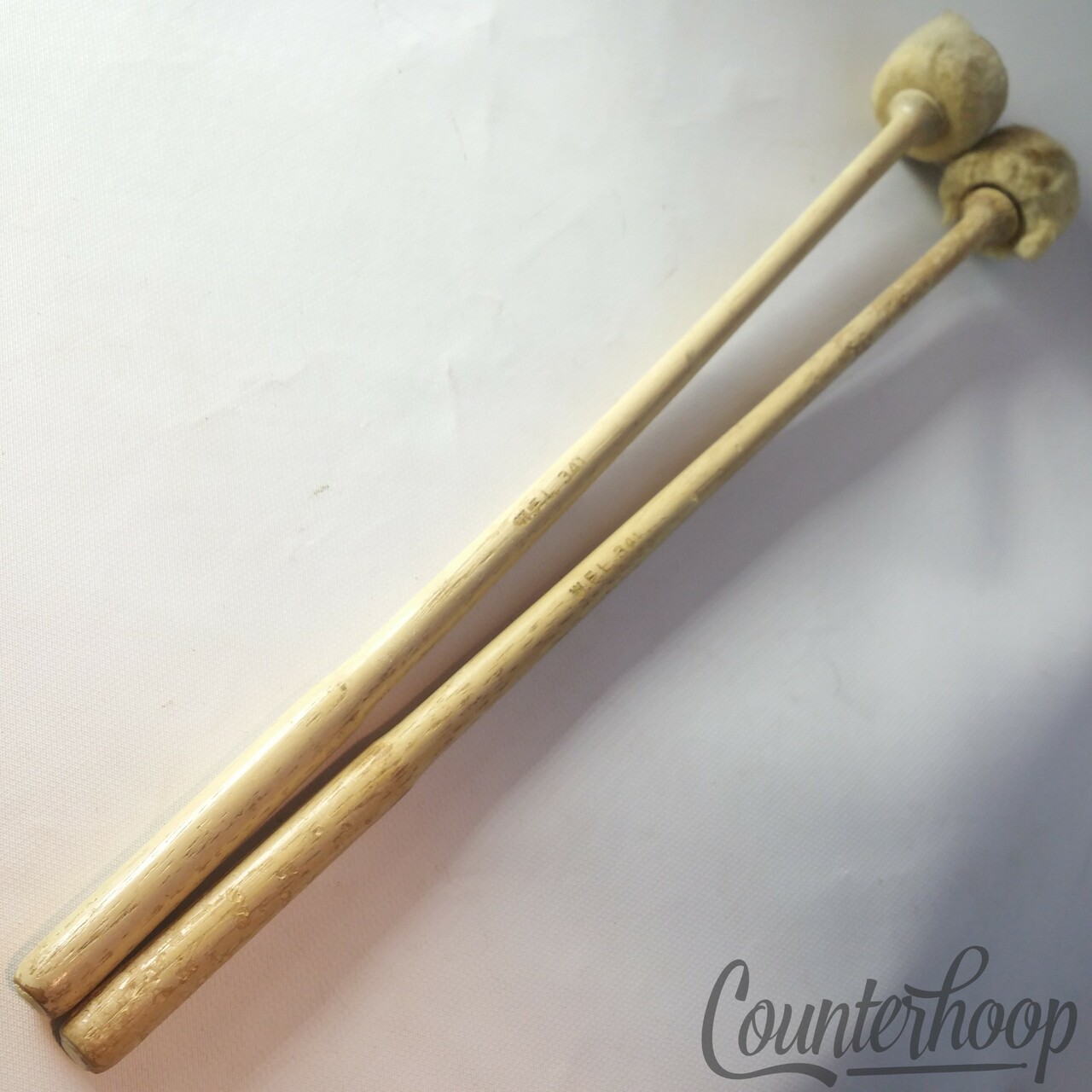Ludwig WFL#341 Marching Bass Drum Mallets Wood Handles Felt Head Vintage 50s USA — main photograph
