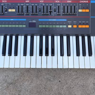 Roland Juno-106 61-Key Programmable Polyphonic Synthesizer 1984 - 1985 Fully Serviced image 3