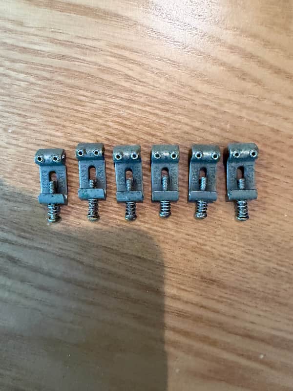 Fender CS strat aged saddles 2021 - Aged steel image 1