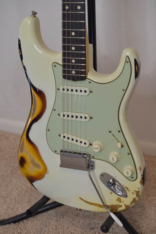 2018 Fender Custom Shop 1963 Stratocaster - Heavy Relic Olympic White over Sunburst image 1