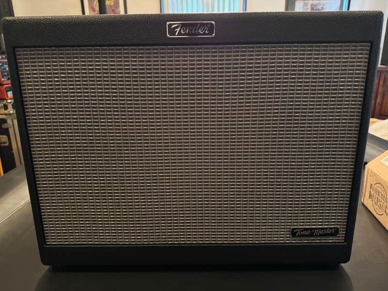 Fender Tone Master FR-12 1000-Watt 1x12" FRFR with Cover image 1
